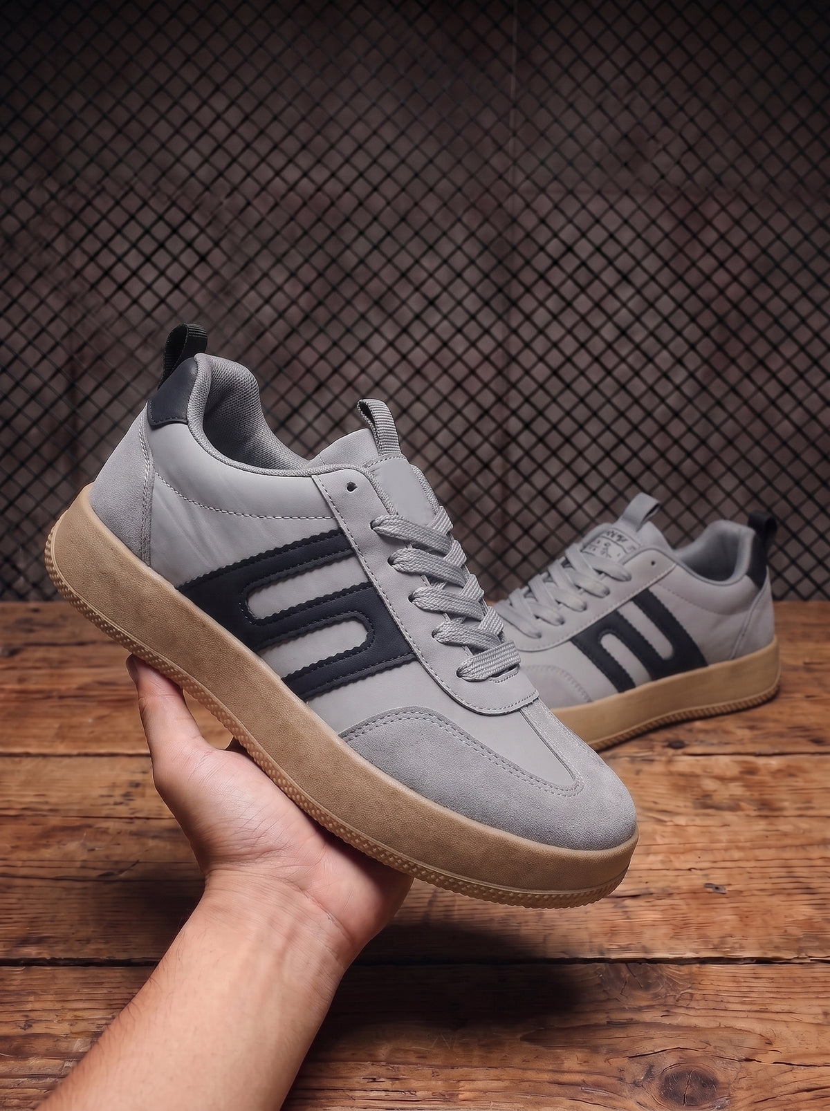 Loopline Sneakers For Men