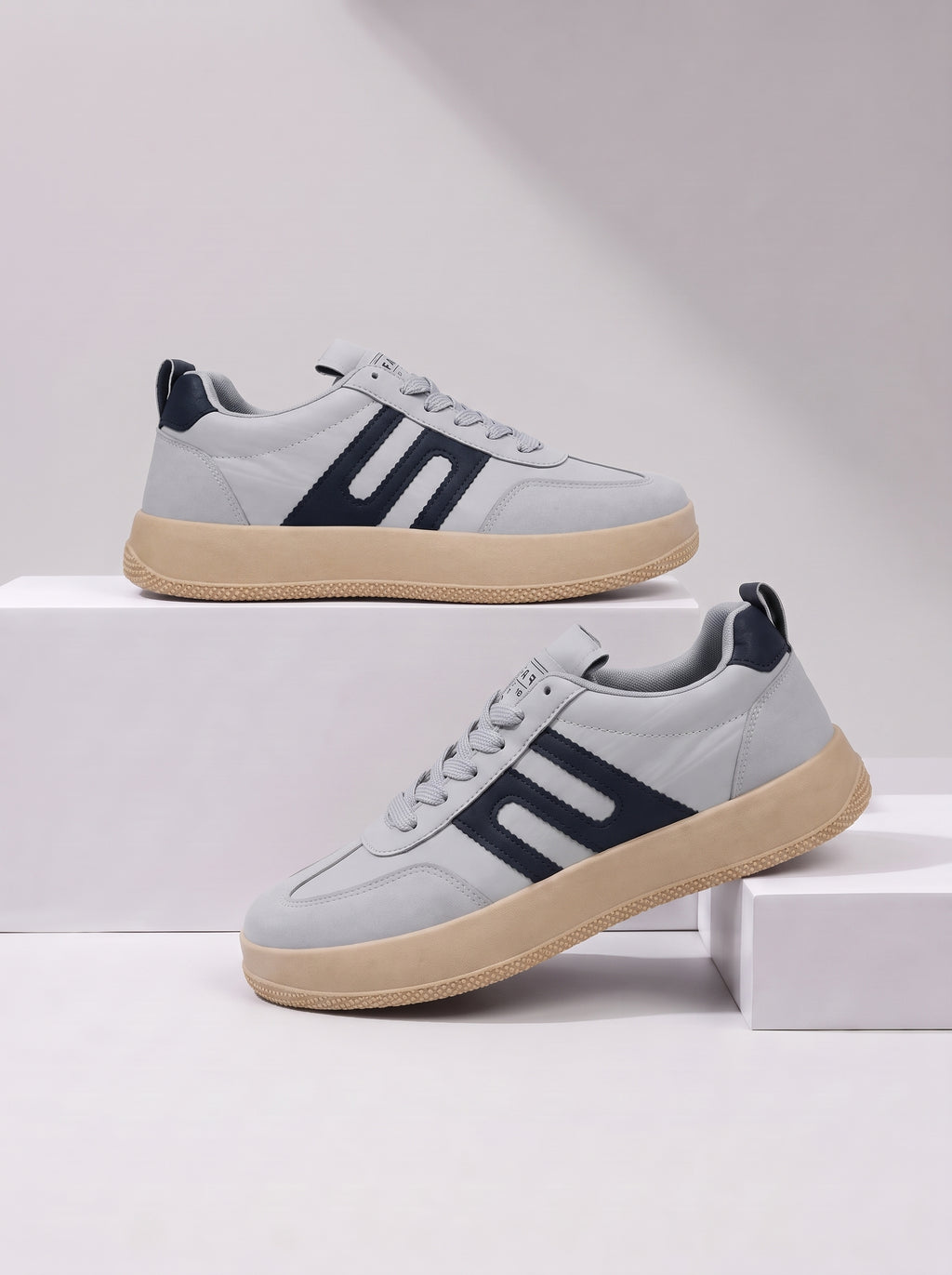 Loopline Sneakers For Men