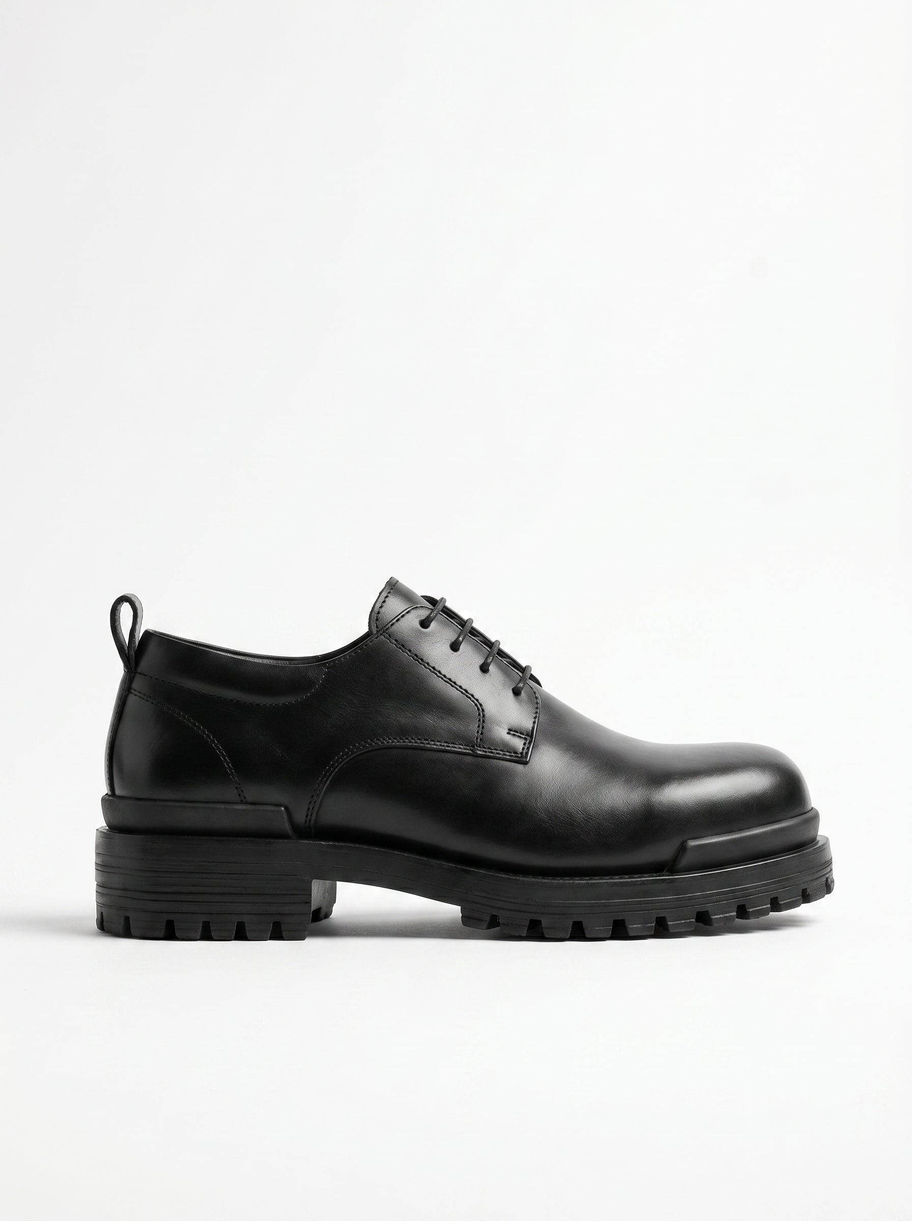 Penny Chunky Boot - BlackBole New Edition