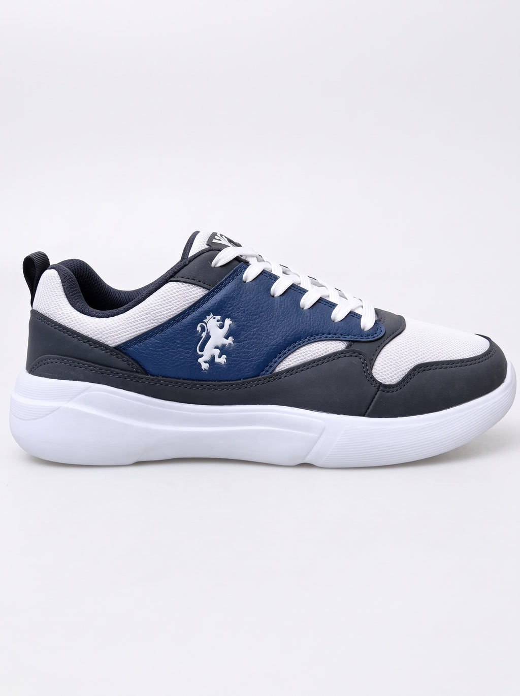 Court Classic Sneaker - Black