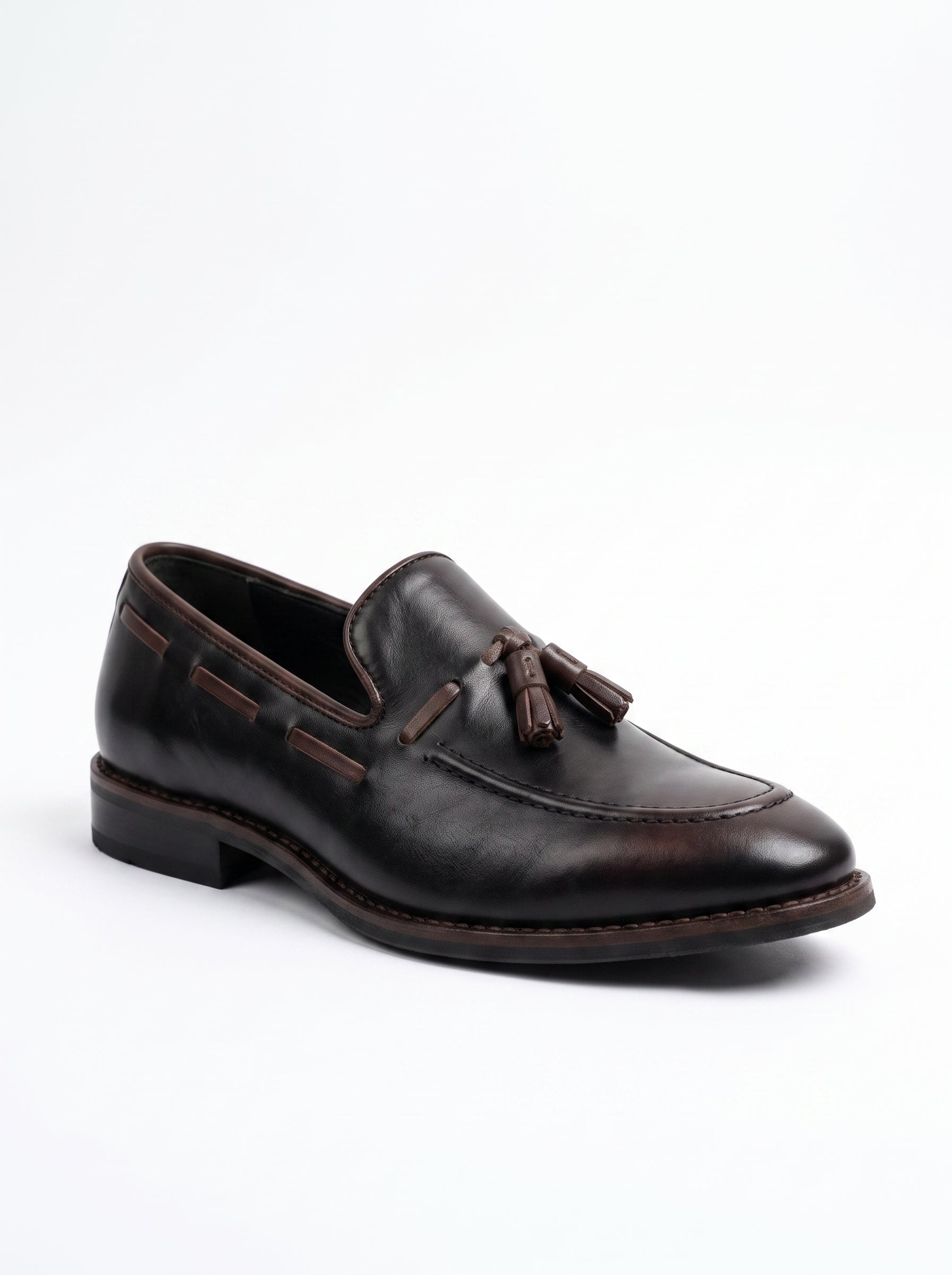BlackBole Conrad Tassel