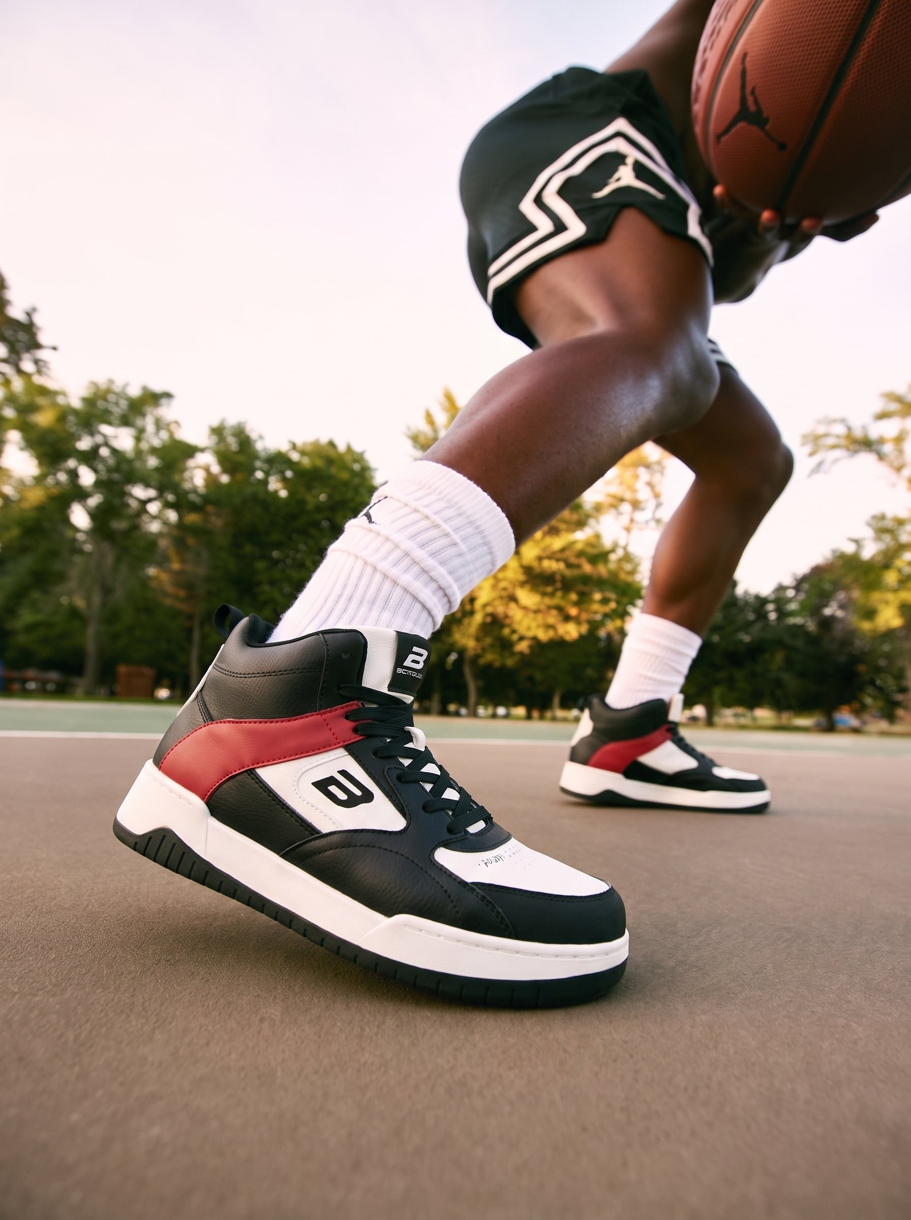 High Neck Basketball Sneakers - Court Legend