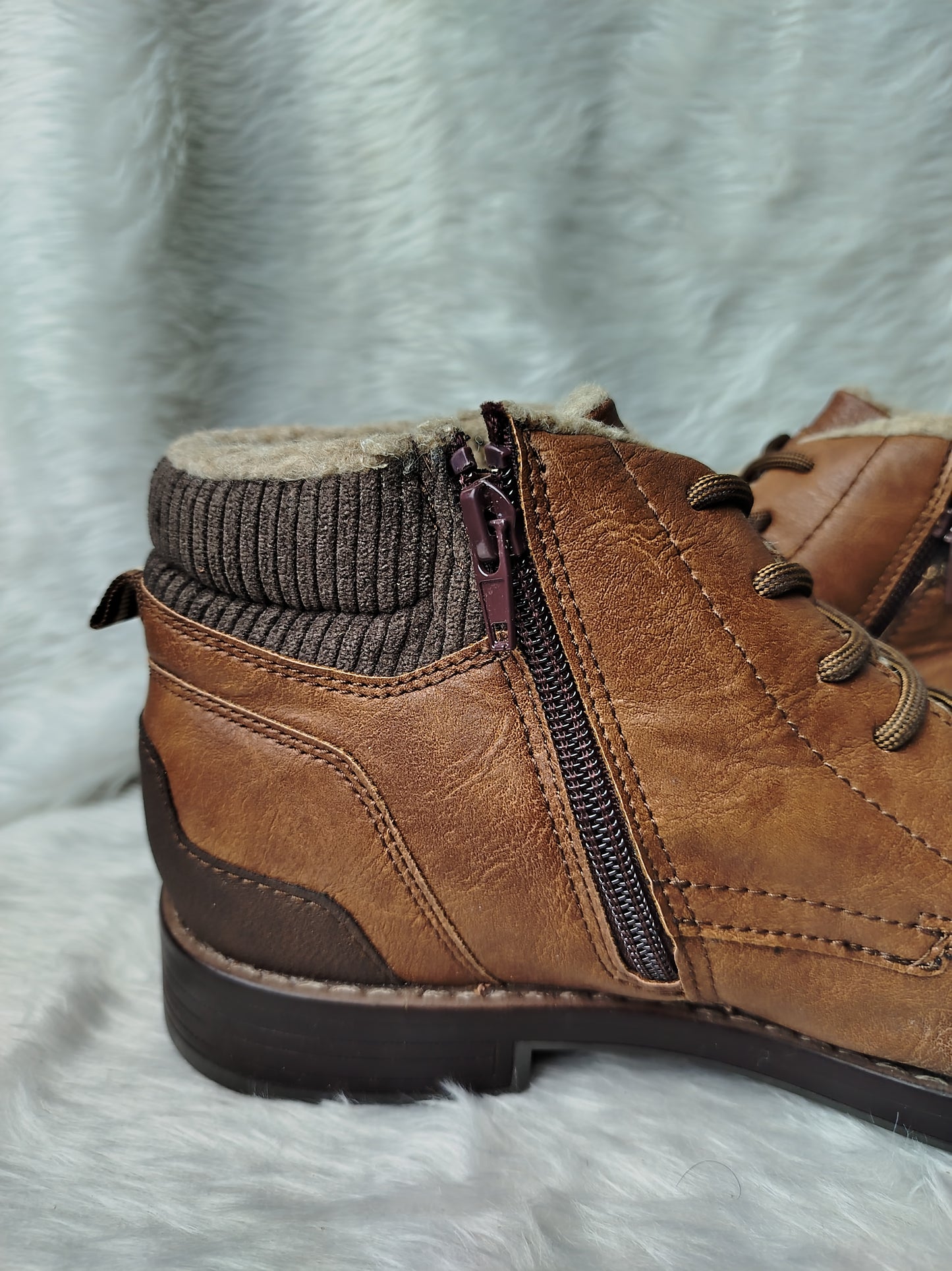 Brown Men's Lace-Up Boots