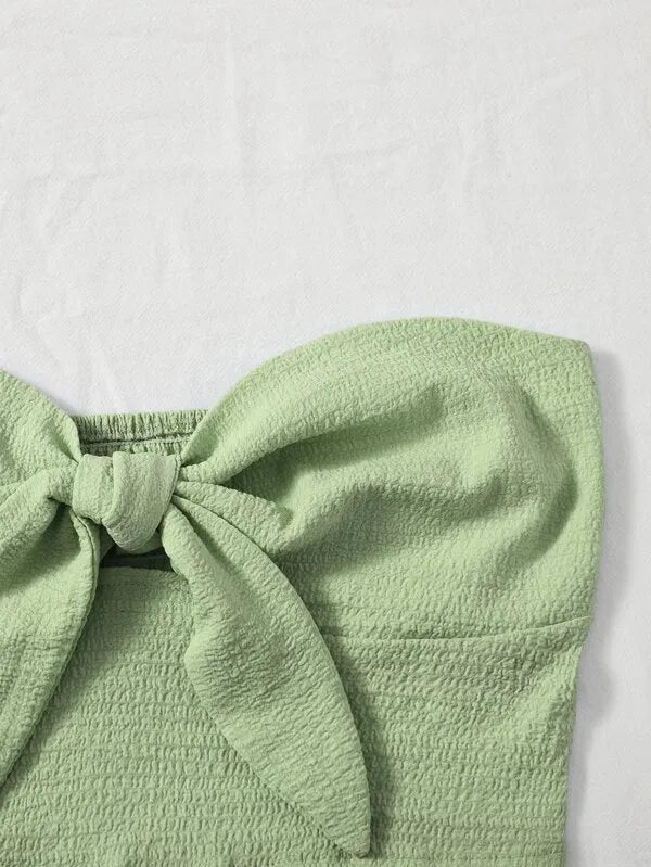Green headband with a bow on a light gray background - BlackBole High Quality Western Dress