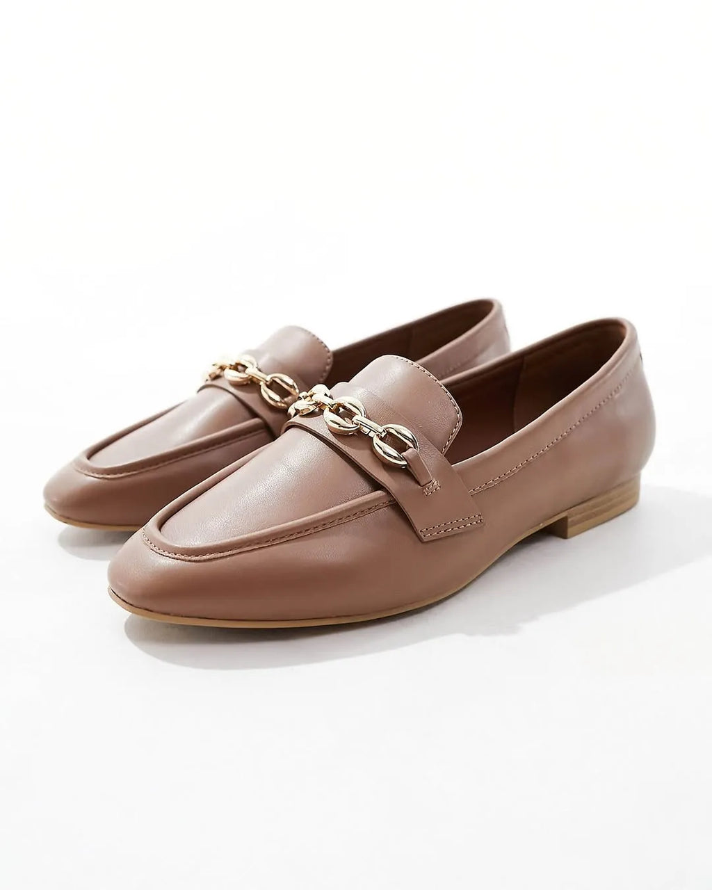Pair of pink loafers with gold chain detail on a white background - BlackBole High Quality Shoe