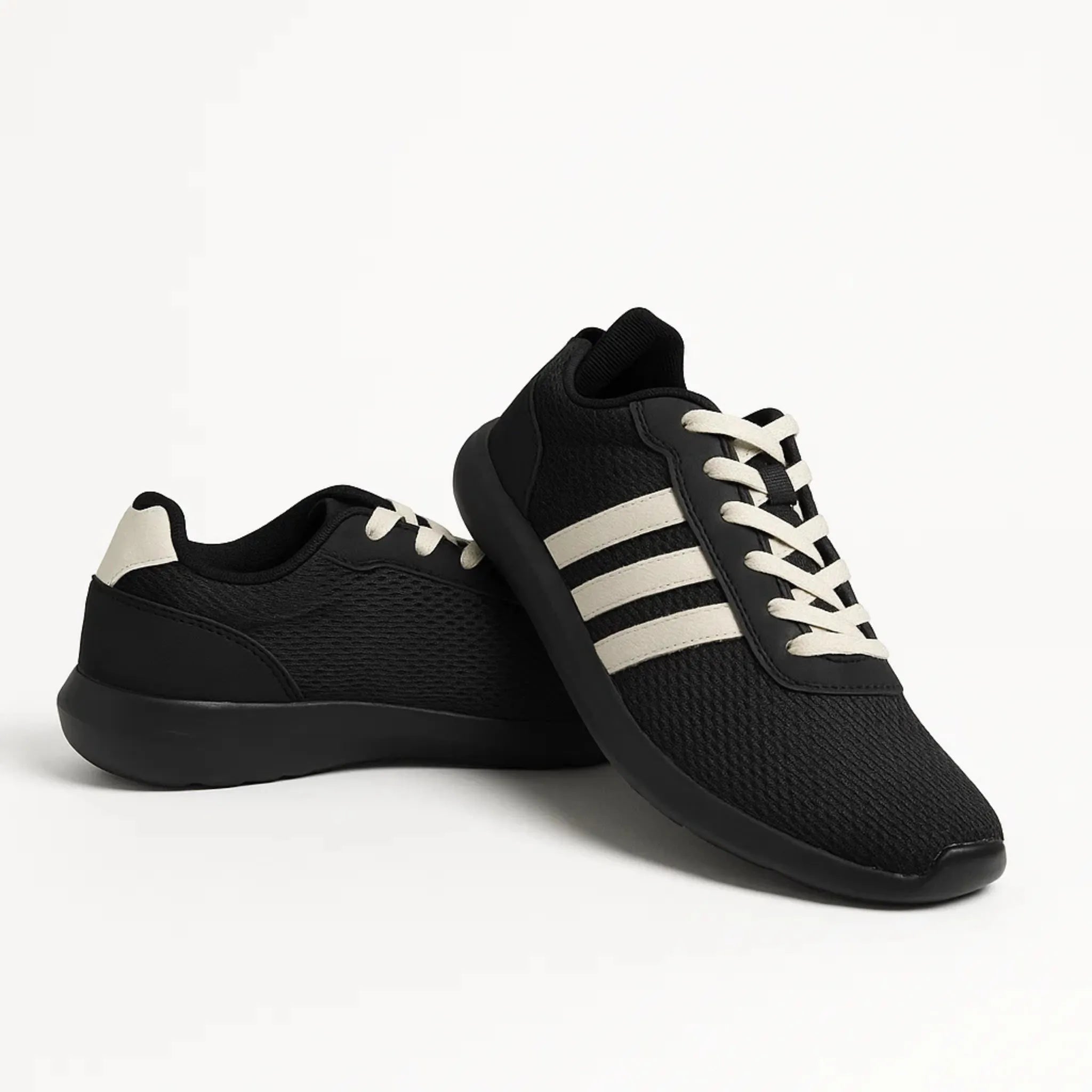 Casual Knit Sneakers – Black with Strep - BlackBole