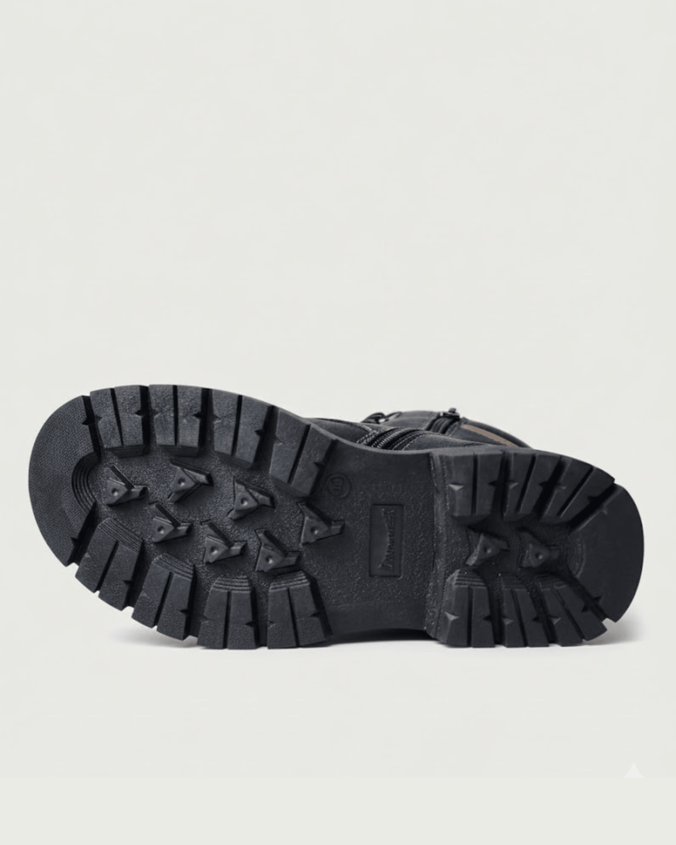 Men's Landrover III Minus Boot, High-Traction Grip - BlackBole