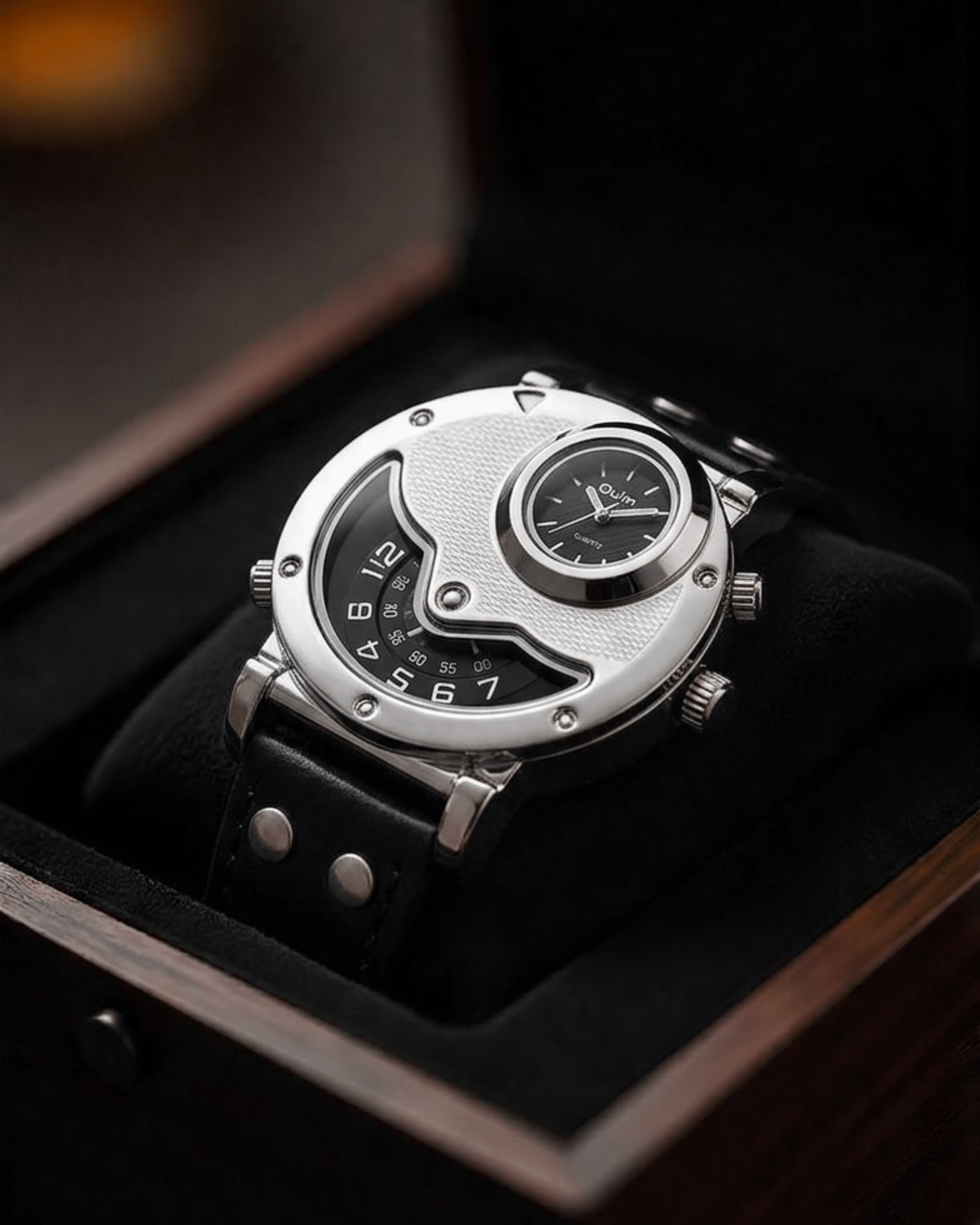 Mens Vintage Sports Wrist Water Resistant Watch - BlackBole