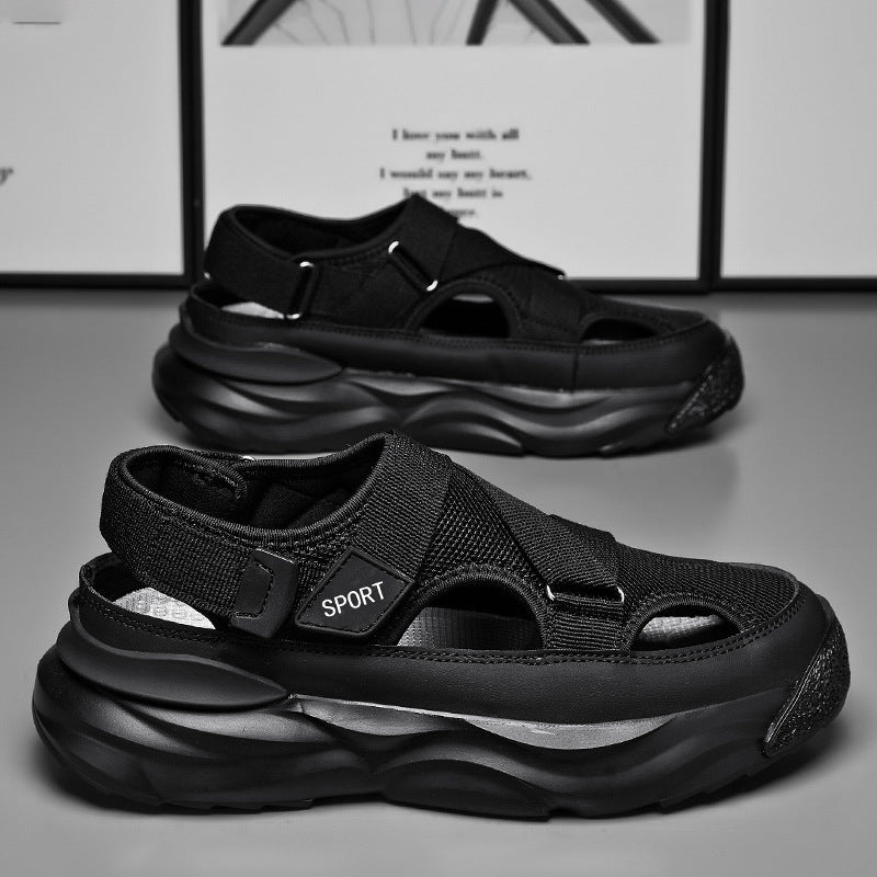 Closed-Toe Platform Sandal in black