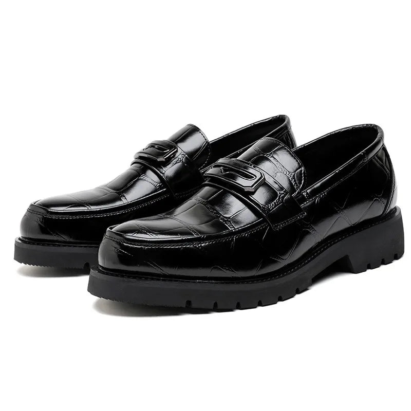 Croc Buckle Loafer in black