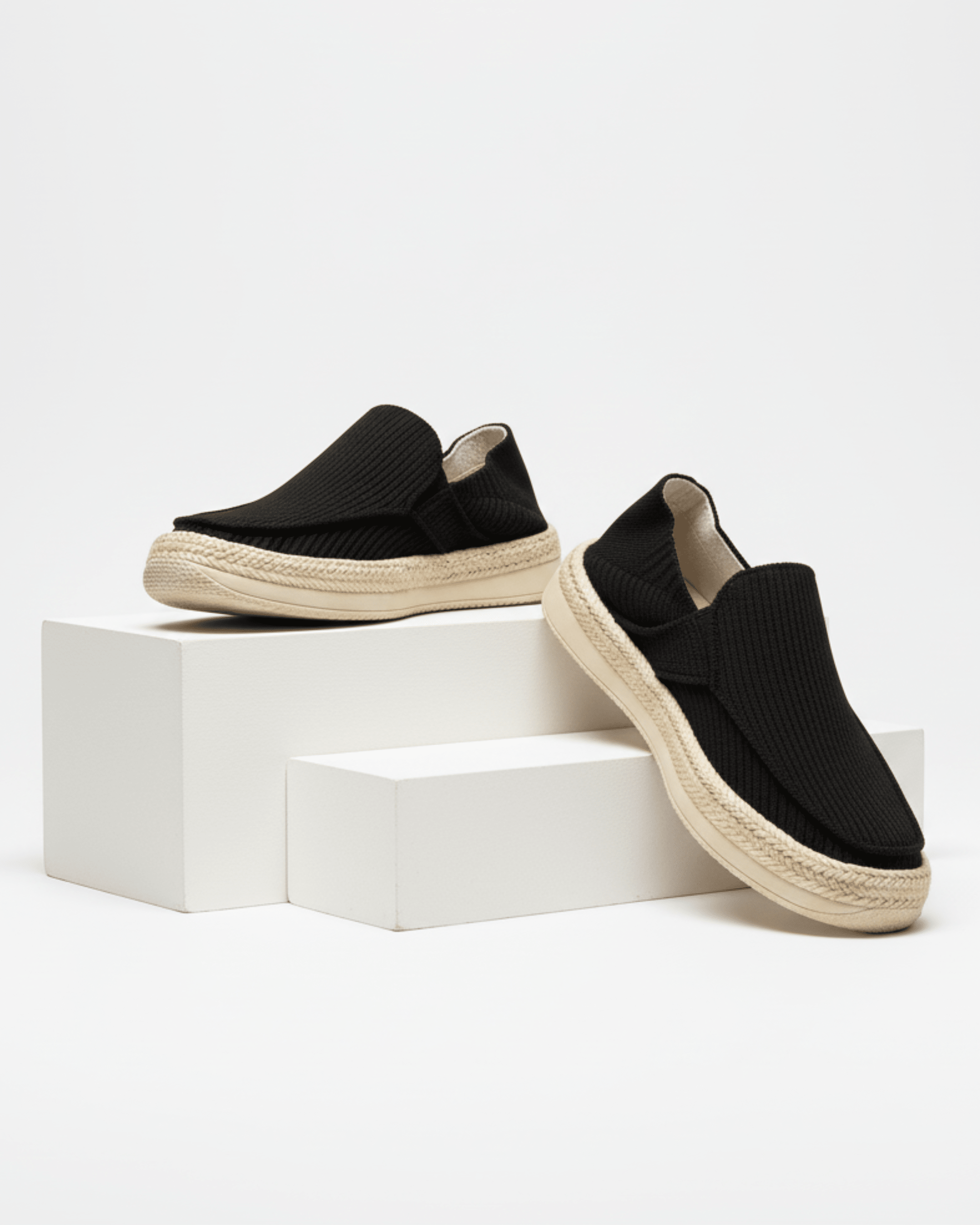 Urban Grove – Relaxed Fit Corduroy Sneakers - BlackBole